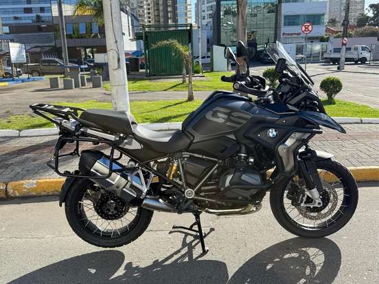 BMW-R 1250 GS PREMIUM TRIPLE BLACK BMW-R 1250 GS PREMIUM TRIPLE BLACK-2023