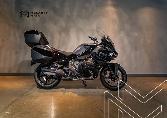 BMW R 1300 RT TRIPLE BLACK 