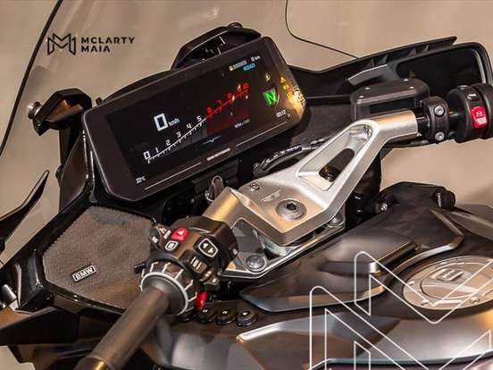 BMW-R 1300 RT TRIPLE BLACK BMW-R 1300 RT TRIPLE BLACK-2026
