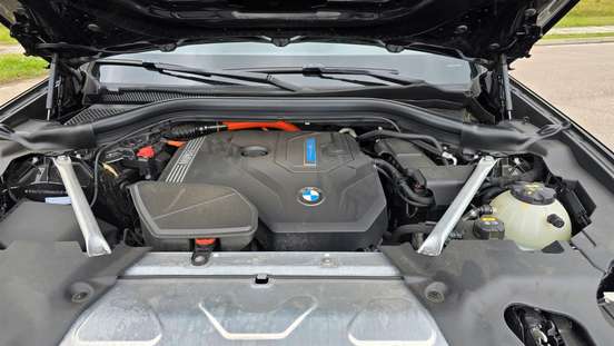 BMW-X3-2021