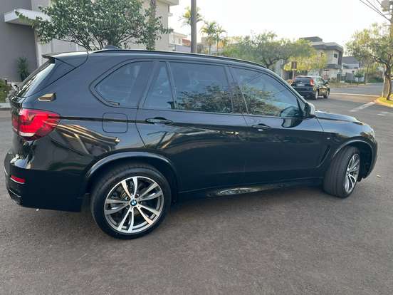 BMW-X5-2015
