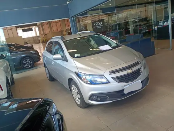 CHEVROLET ONIX 1.4 MPFI LT 8V FLEX 4P MANUAL