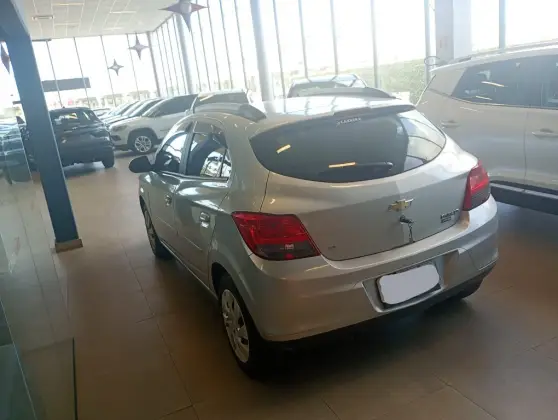 CHEVROLET ONIX 1.4 MPFI LT 8V FLEX 4P MANUAL