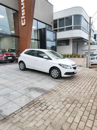 CHEVROLET-ONIX-1.4 MPFI LT 8V FLEX 4P MANUAL CHEVROLET-ONIX-2015