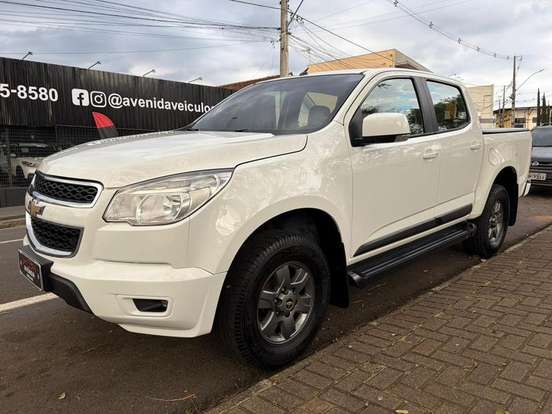 CHEVROLET-S10-2.4 ADVANTAGE 4X2 CD 8V FLEX 4P MANUAL CHEVROLET-S10-2015