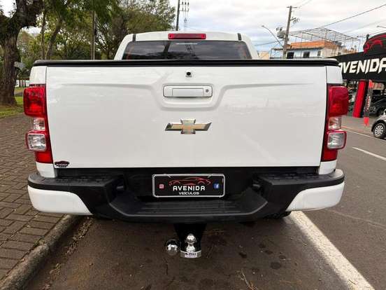 CHEVROLET-S10-2.4 ADVANTAGE 4X2 CD 8V FLEX 4P MANUAL CHEVROLET-S10-2015