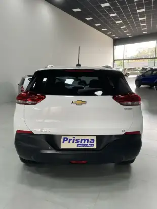 CHEVROLET-TRACKER-2021