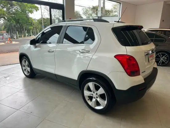 CHEVROLET-TRACKER-2013