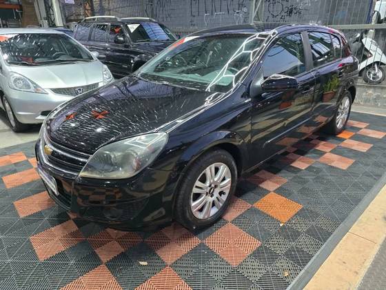 CHEVROLET VECTRA 2.0 MPFI GT HATCH 8V FLEX 4P MANUAL
