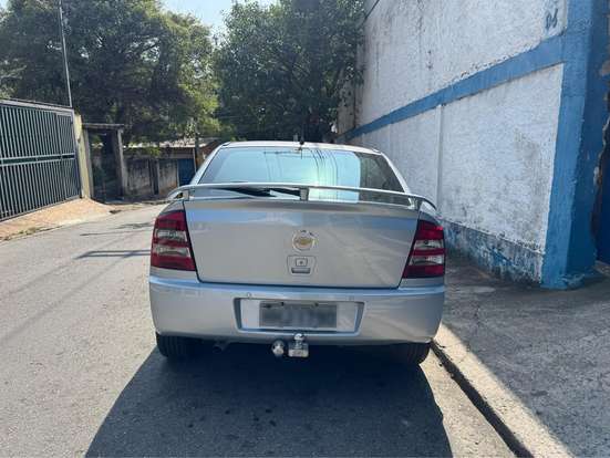 CHEVROLET-ASTRA-2010