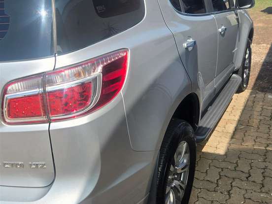 CHEVROLET-TRAILBLAZER-2.8 LTZ 4X4 16V TURBO DIESEL 4P AUTOMÁTICO CHEVROLET-TRAILBLAZER-2017