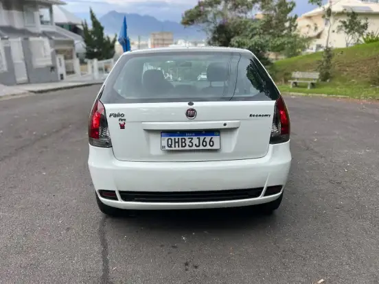 FIAT-PALIO-2015