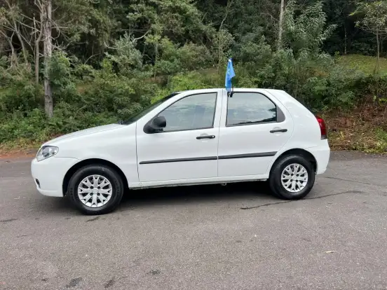 FIAT-PALIO-2015
