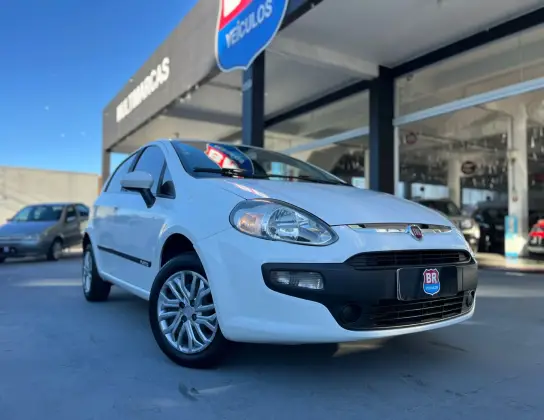 FIAT PUNTO 1.4 ATTRACTIVE 8V FLEX 4P MANUAL FIAT PUNTO 1.4 ATTRACTIVE 8V FLEX 4P MANUAL