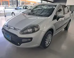FIAT PUNTO 1.4 ATTRACTIVE ITALIA 8V FLEX 4P MANUAL FIAT PUNTO 1.4 ATTRACTIVE ITALIA 8V FLEX 4P MANUAL