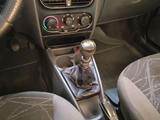 FIAT-SIENA-2014