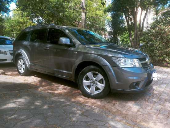 FIAT-FREEMONT-2.4 PRECISION 16V GASOLINA 4P AUTOMÁTICO FIAT-FREEMONT-2011