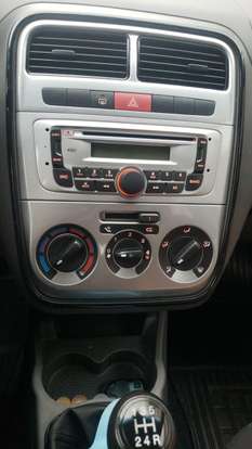 FIAT-PUNTO-2011