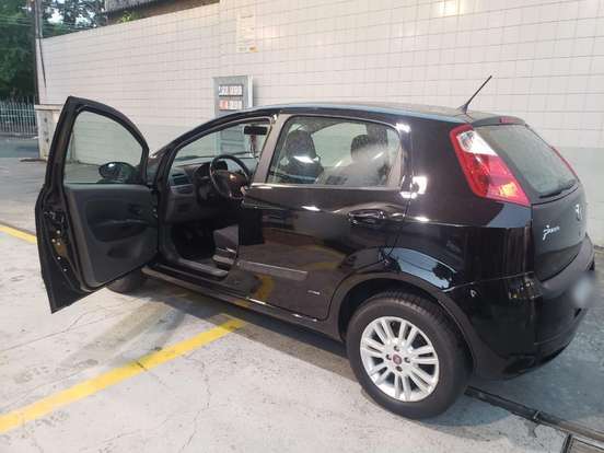 FIAT-PUNTO-2011