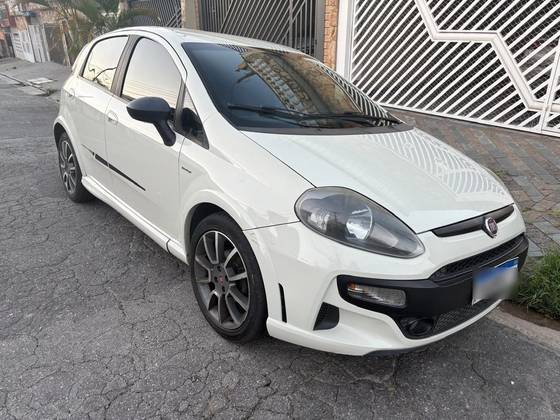 FIAT PUNTO 1.8 BLACKMOTION 16V FLEX 4P AUTOMATIZADO