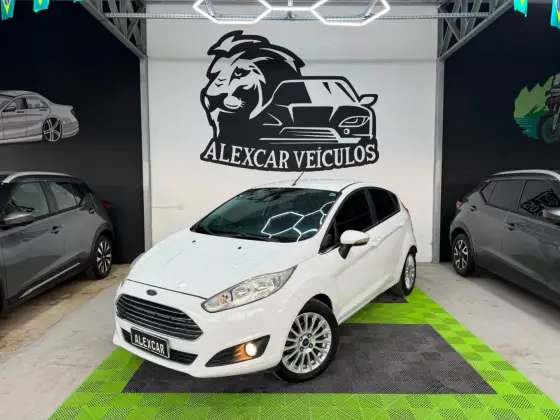 FORD FIESTA 1.6 TITANIUM HATCH 16V FLEX 4P POWERSHIFT