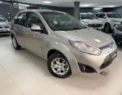 FORD FIESTA 1.6 ROCAM SE 8V FLEX 4P MANUAL FORD FIESTA 1.6 ROCAM SE 8V FLEX 4P MANUAL