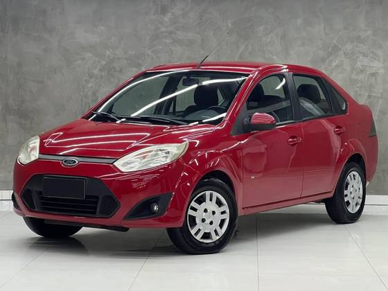 FORD FIESTA 1.6 ROCAM SEDAN 8V FLEX 4P MANUAL