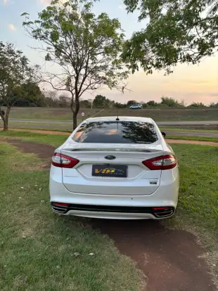 FORD-FUSION-2015