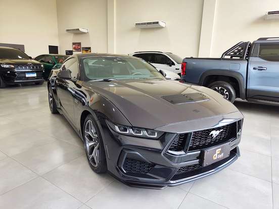 FORD-MUSTANG-2024
