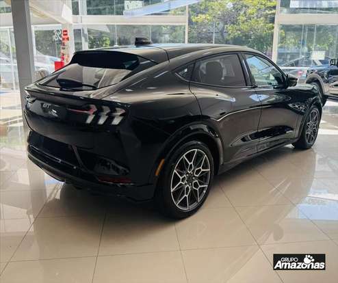 FORD-MUSTANG MACH-e-2025
