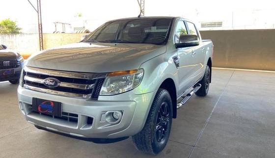FORD RANGER 3.2 XLT 4X4 CD 20V DIESEL 4P AUTOMÁTICO