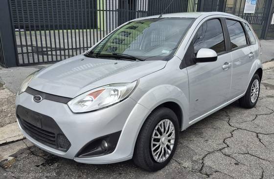FORD FIESTA 1.0 ROCAM SE 8V FLEX 4P MANUAL