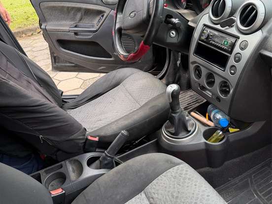 FORD-FIESTA-1.6 SE HATCH 16V FLEX 4P MANUAL FORD-FIESTA-2013