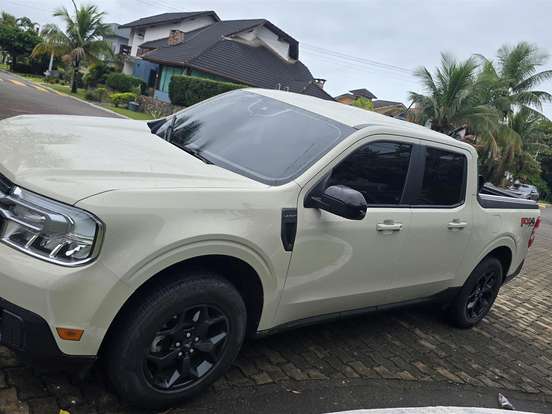 FORD-MAVERICK-2.0 ECOBOOST GASOLINA LARIAT FX4 AUTOMÁTICO FORD-MAVERICK-2024