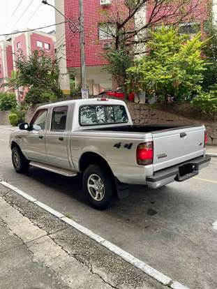 FORD-RANGER-2001