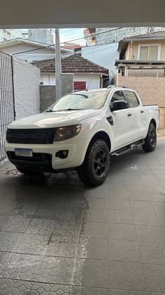 FORD RANGER 3.2 XLT 4X4 CD 20V DIESEL 4P AUTOMÁTICO