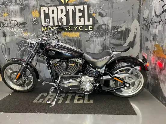 HARLEY-DAVIDSON-ROCKER C HARLEY-DAVIDSON-ROCKER C-2011