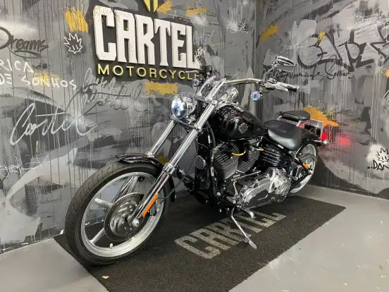 HARLEY-DAVIDSON-ROCKER C HARLEY-DAVIDSON-ROCKER C-2011
