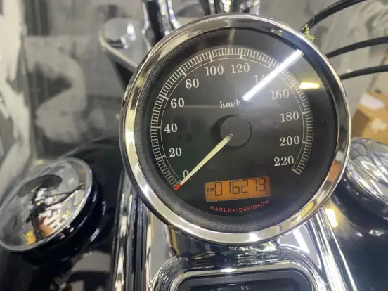 HARLEY-DAVIDSON-ROCKER C HARLEY-DAVIDSON-ROCKER C-2011