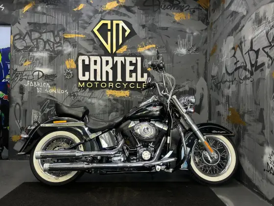 HARLEY-DAVIDSON SOFTAIL DELUXE 