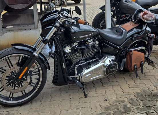 HARLEY-DAVIDSON-SOFTAIL BREAKOUT 114-2017