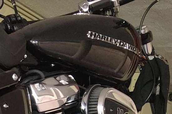 HARLEY-DAVIDSON-SOFTAIL BREAKOUT 114-2017