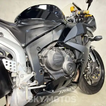 HONDA-CBR 600RR HONDA-CBR 600RR-2008
