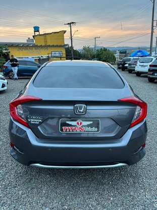 HONDA-CIVIC-2021