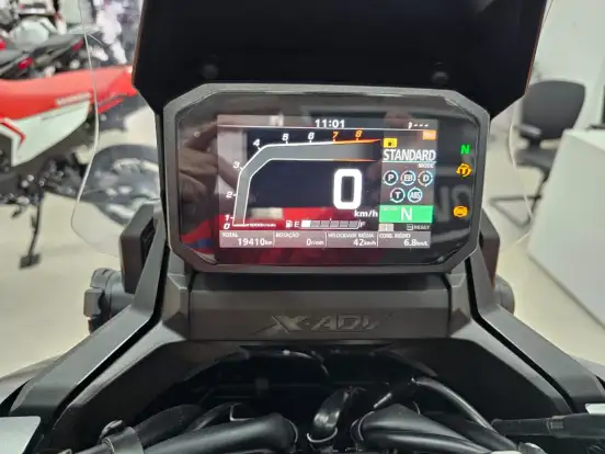 HONDA-X-ADV-2022