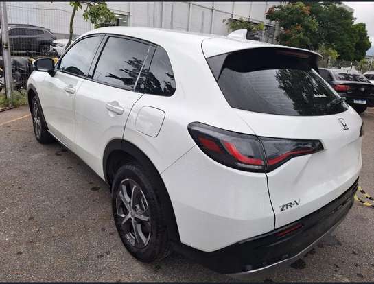 HONDA-ZR-V-2023