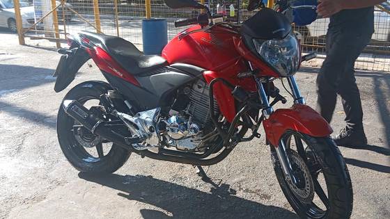 HONDA CB 300R 