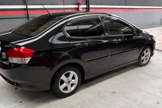 HONDA-CITY-2010