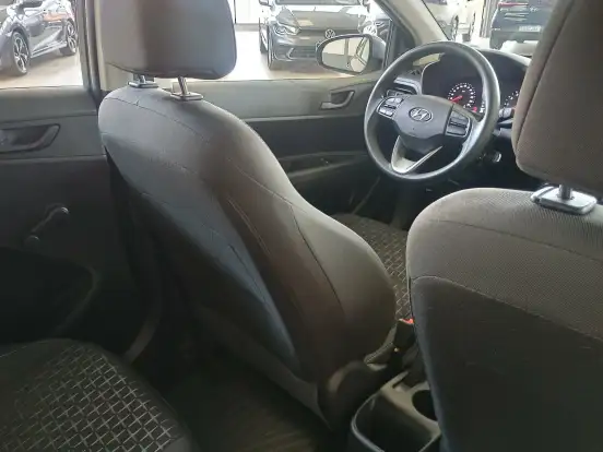 HYUNDAI-HB20-2025