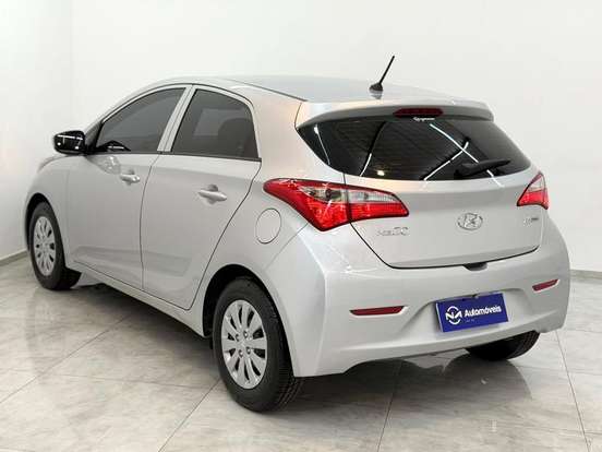 HYUNDAI-HB20-2012